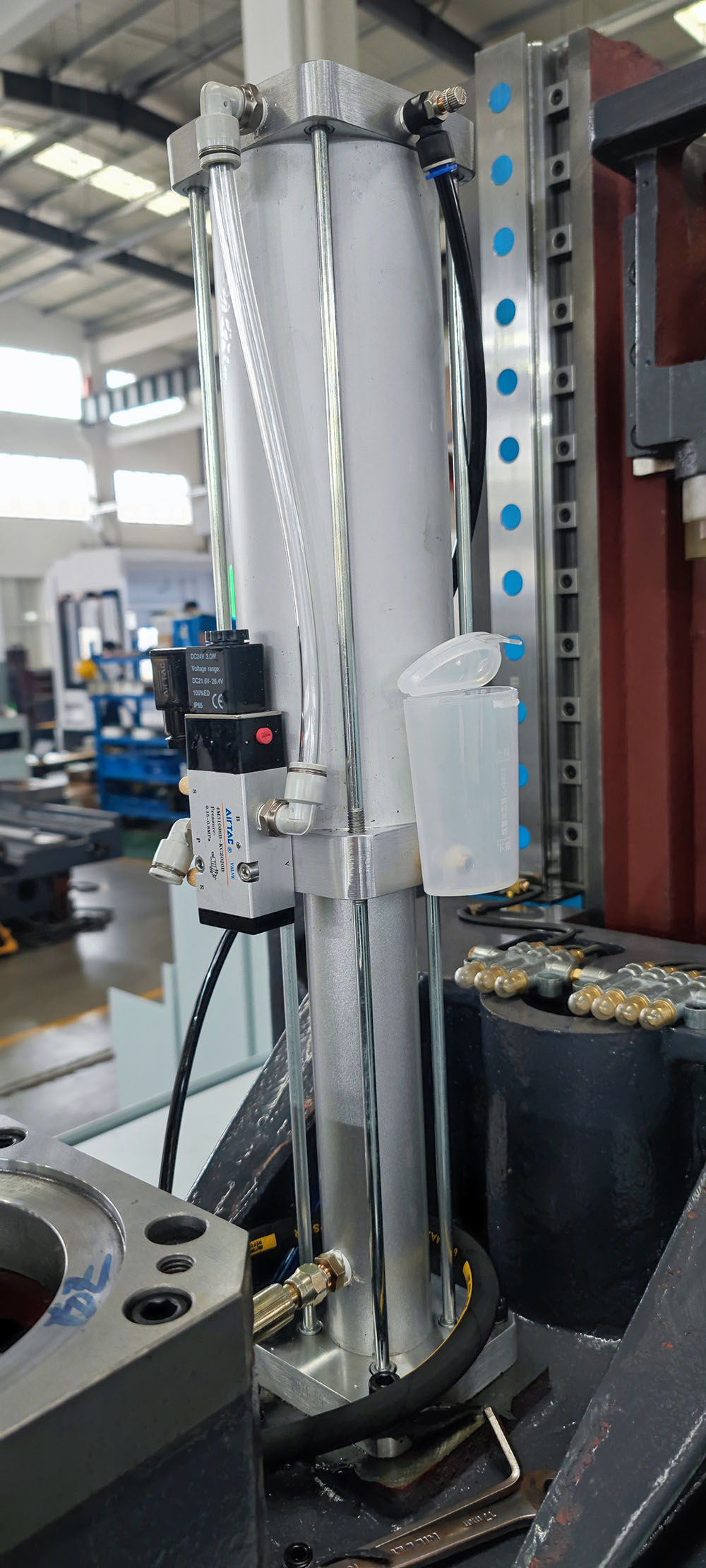 数控雕铣机,模具雕铣机,立式加工中心,石墨雕铣机-凯博数控 数控雕铣机,模具雕铣机,立式加工中心,石墨雕铣机-凯博数控