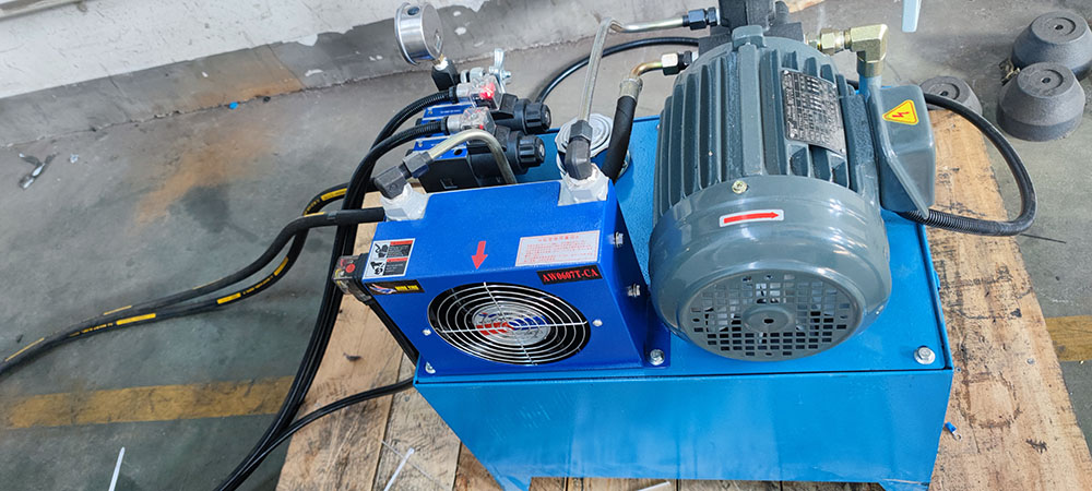 数控雕铣机,模具雕铣机,立式加工中心,石墨雕铣机-凯博数控 数控雕铣机,模具雕铣机,立式加工中心,石墨雕铣机-凯博数控